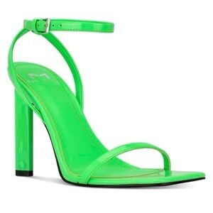 Marc Fisher neon green heels size 6.5